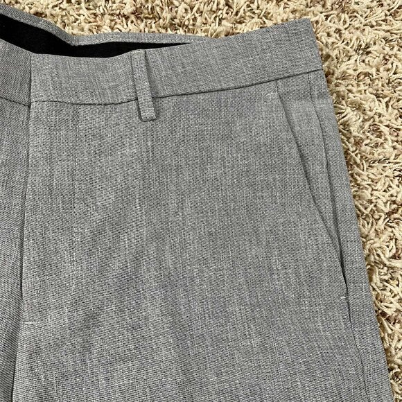 Haggar Men’s Non-Iron Straight Fit Performance Dress Pants Light Gray Size 30x32 - Picture 8 of 15